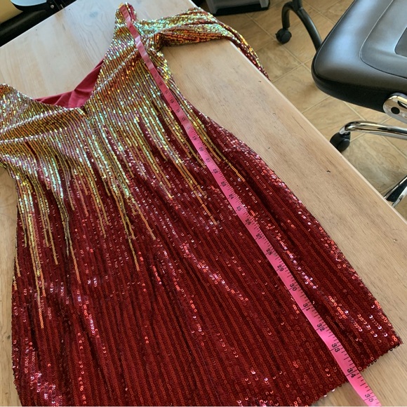 Venus Cold Shoulder Cocktail Dress - Picture 12 of 17